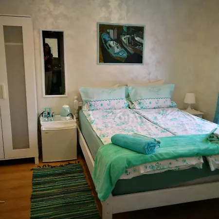 Paradise Отель *